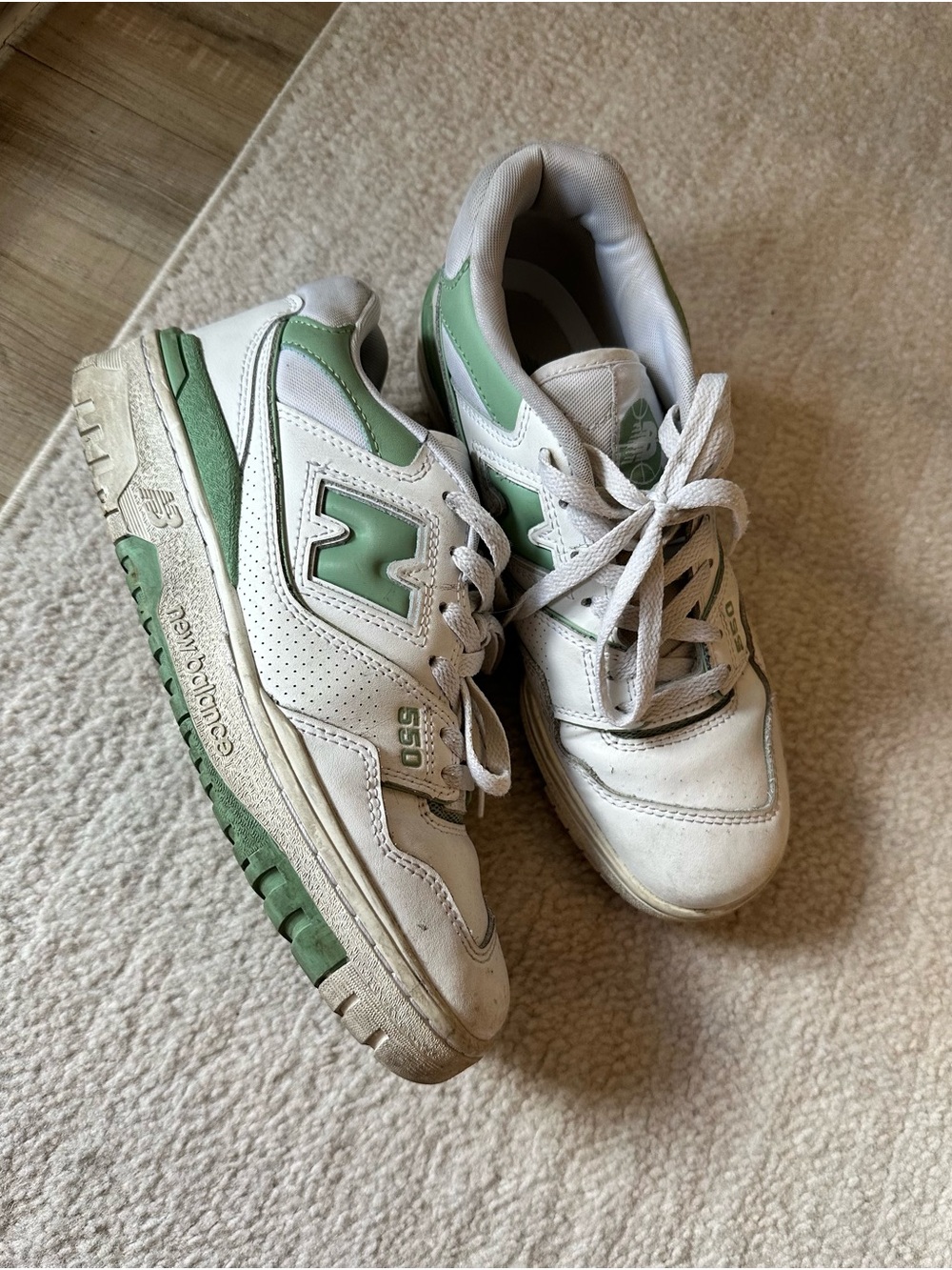 New Balance 550 White Green Sneakers Men’s 6.5 Women’s 8